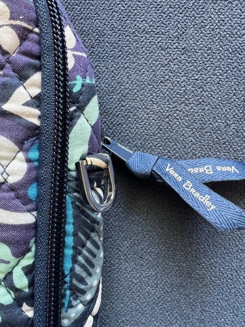 VERA BRADLEY Quilted Blue Island Medallion Laptop Bag Computer Travel 15